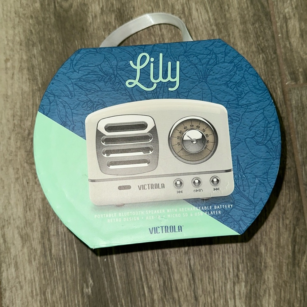 Lily Victrola Mini Bluetooth Speaker